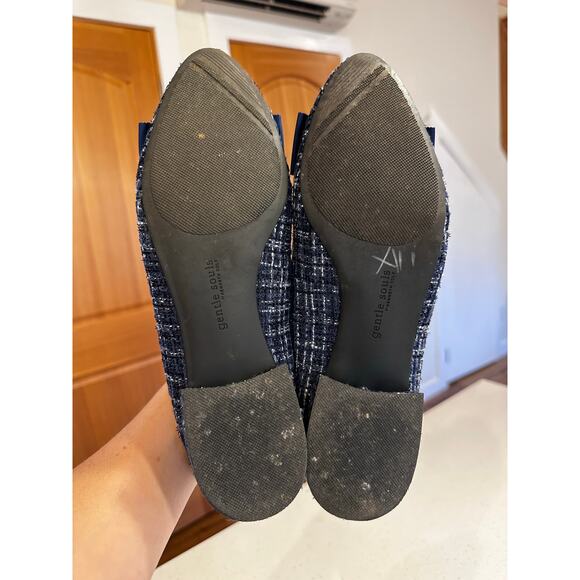 Kenneth Cole Women's Size 10 Navy Atlas Tweed Pointed Toe Flats. Retails $150 - Picture 8 of 8